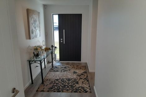 Photo of property in 24 Whakatipu Street, Pegasus, 7612