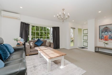 Photo of property in 9 Totara Drive, St Andrews, Hamilton, 3200
