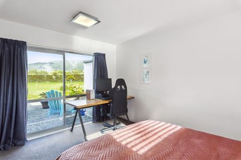 Photo of property in 19 Paetawa Road, Peka Peka, Waikanae, 5391