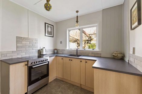 Photo of property in 439 Broadway, Stratford, 4332