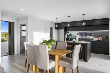 Photo of property in 92 Great South Road, Pokeno, 2402