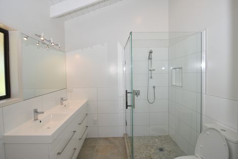 Photo of property in 45 Brick Bay Drive, Sandspit, Warkworth, 0982