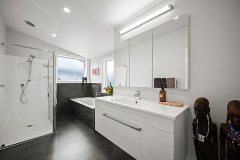 Photo of property in 21 Lloyd Avenue, Mount Albert, Auckland, 1025
