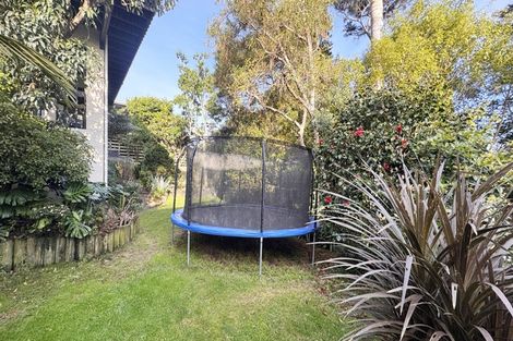 Photo of property in 8 Langstone Place, Chatswood, Auckland, 0626