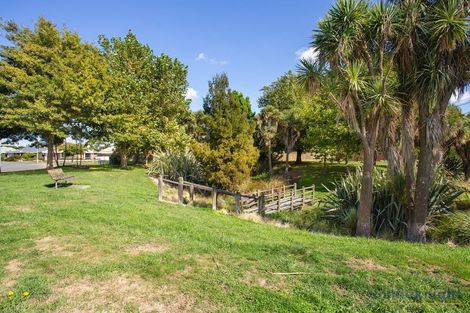 Photo of property in 27 Showgate Avenue, Sockburn, Christchurch, 8042