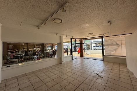 Photo of property in 160 Kitchener Road, Pukekohe, 2120