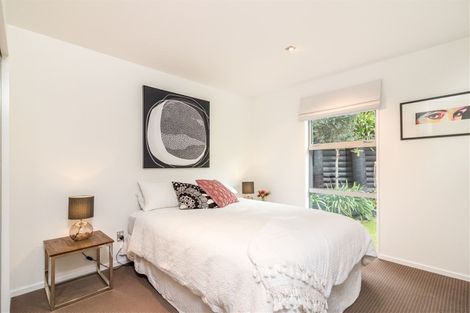 Photo of property in 18 Dalefield Drive, Cashmere, Christchurch, 8022