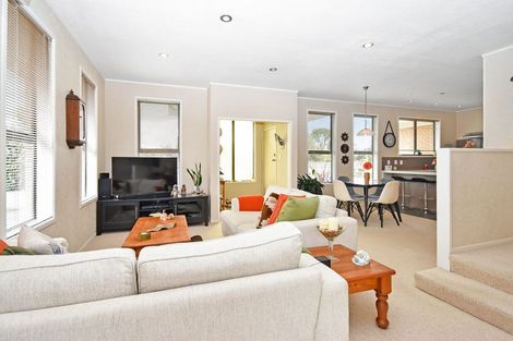 Photo of property in 30a Gills Avenue, Papakura, 2110