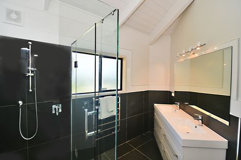 Photo of property in 45 Brick Bay Drive, Sandspit, Warkworth, 0982