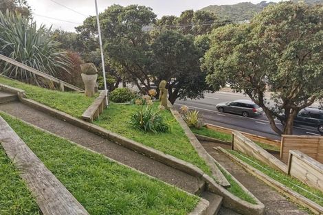 Photo of property in 62 The Parade, Island Bay, Wellington, 6023