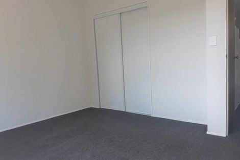 Photo of property in 1 Raelene Place, Massey, Auckland, 0614