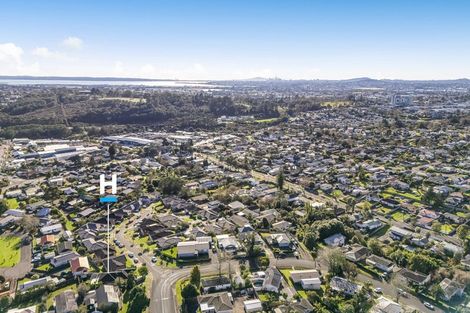 Photo of property in 2 Anna Lane, Glen Eden, Auckland, 0602