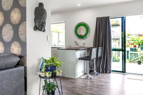 Photo of property in 8a Melleray Place, Randwick Park, Auckland, 2105