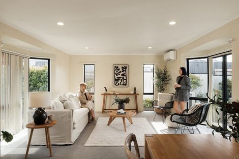 Photo of property in 456b Devonport Road, Tauranga South, Tauranga, 3112