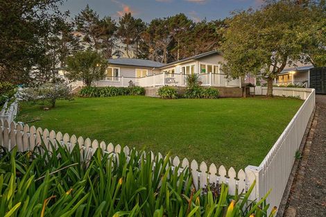 Photo of property in 603 Peak Road, Helensville, 0875