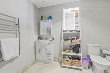 Photo of property in 42 Tiraumea Drive, Pakuranga, Auckland, 2010