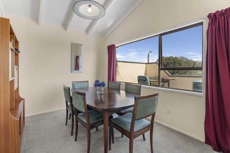 Photo of property in 10 Hammersmith Street, Richmond Heights, Taupo, 3330