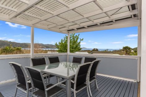 Photo of property in 22 Beach Road, Onerahi, Whangarei, 0110