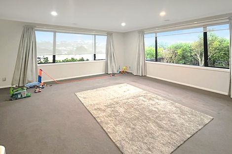 Photo of property in 12 Aotea Drive, Aotea, Porirua, 5024