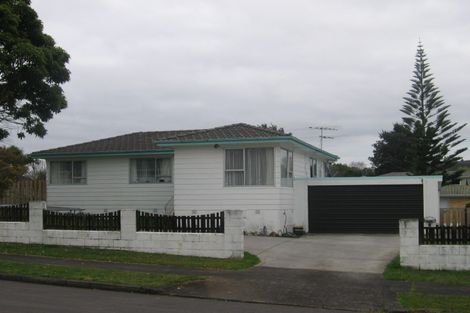 Photo of property in 3 Leatham Crescent, Opaheke, Papakura, 2113