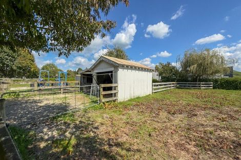 Photo of property in 37 State Highway 27, Tirau, 3410