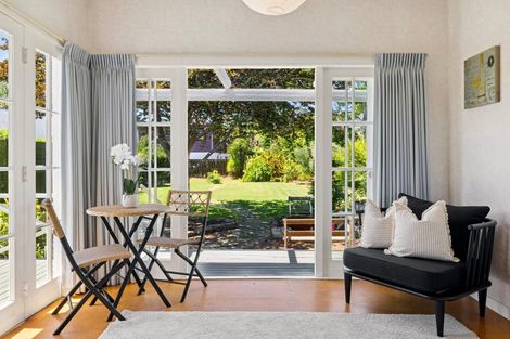 Photo of property in 3 Marine Terrace, Bayswater, Auckland, 0622