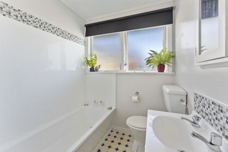 Photo of property in 1/15a Lane Street, Wallaceville, Upper Hutt, 5018