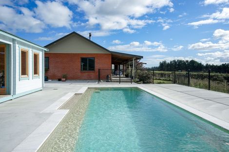 Photo of property in 17 Angus Lane, Tokomaru, Palmerston North, 4474