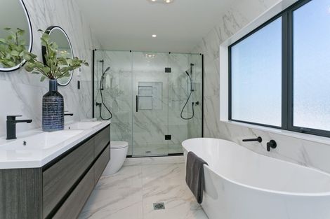 Photo of property in 2 Fender Place, Long Bay, Auckland, 0630