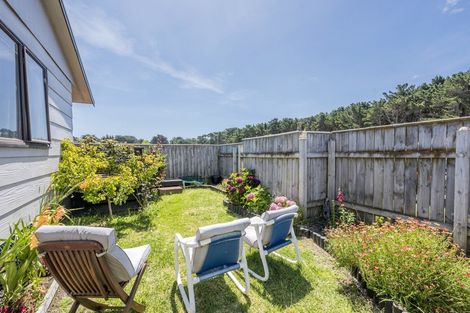 Photo of property in 16 Cousins Avenue East, Foxton Beach, Foxton, 4815