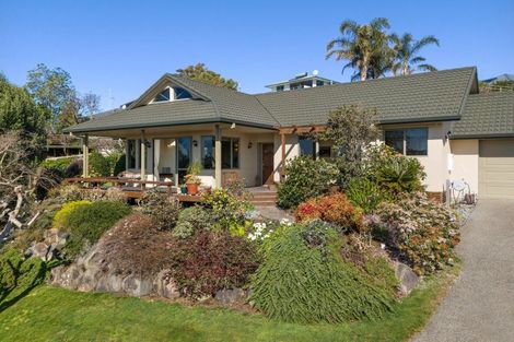 Photo of property in 181e Omokoroa Road, Omokoroa, 3114