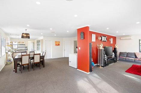 Photo of property in 26 The Enclave, Totara Heights, Auckland, 2105