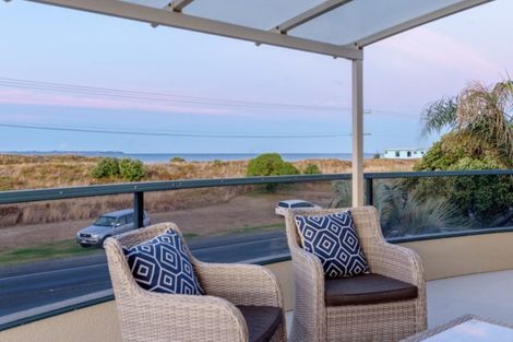 Photo of property in 994 Papamoa Beach Road, Papamoa Beach, Papamoa, 3118