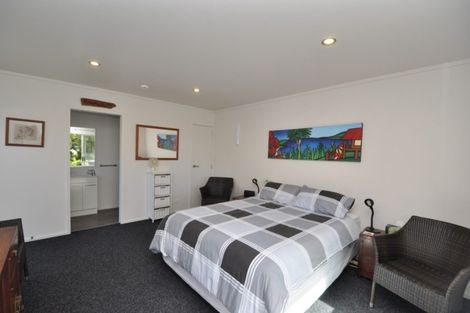 Photo of property in 12 Glen Neaves, Pauanui, Hikuai, 3579