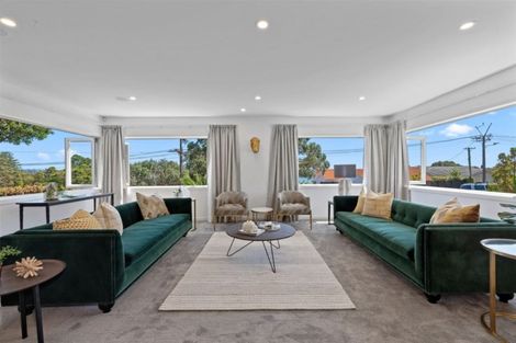 Photo of property in 75a Stanley Point Road, Stanley Point, Auckland, 0624