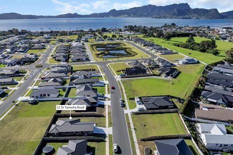 Photo of property in 12 Te Taniwha Road, One Tree Point, 0118