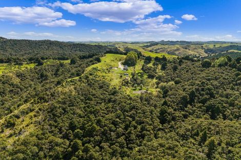 Photo of property in 957 Bull Road, Paparoa, 0193