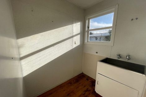 Photo of property in 39 Park Estate Road, Rosehill, Papakura, 2113
