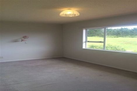 Photo of property in 74 Deacon Road, Riverhead, Kumeu, 0892