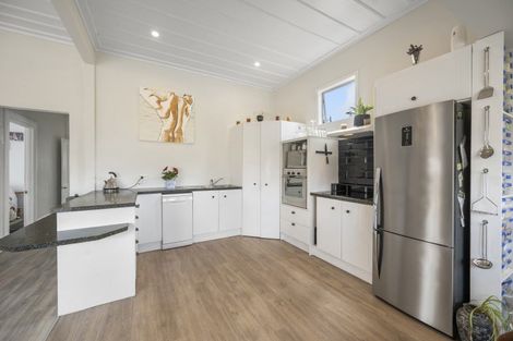 Photo of property in 43 Georges Drive, Napier South, Napier, 4110