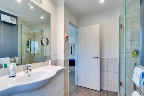 Photo of property in 11 Portland Place, Poraiti, Napier, 4112