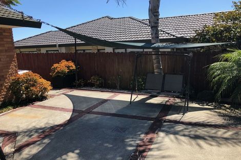 Photo of property in 100 Westerham Drive, Dannemora, Auckland, 2016
