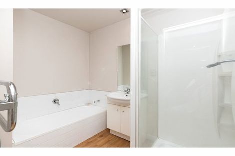 Photo of property in 4 Gresford Street, Edgeware, Christchurch, 8013