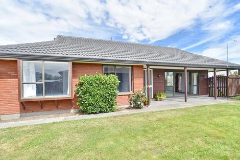 Photo of property in 2 Kinross Street, Hei Hei, Christchurch, 8042