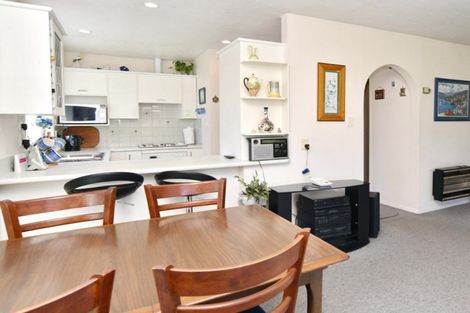 Photo of property in 22 Prestons Road, Redwood, Christchurch, 8051