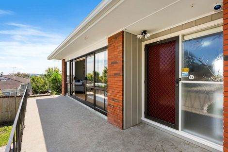 Photo of property in 21 La Trobe Street, Pakuranga Heights, Auckland, 2010