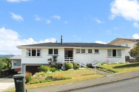 Photo of property in 27 Sunnyview Drive, Brown Owl, Upper Hutt, 5018