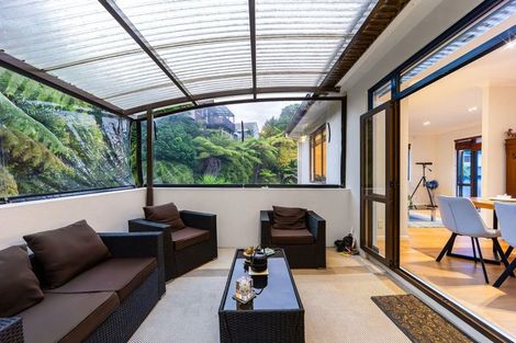 Photo of property in 36 Woodridge Avenue, Northcross, Auckland, 0630