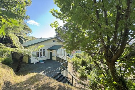 Photo of property in 2/51 Barnard Street, Wadestown, Wellington, 6012