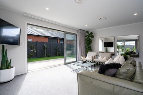 Photo of property in 27c Isobel Hodgson Drive, Cambridge, 3434